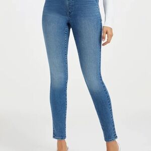 Good American Size S (Small) in the "Indigo490"